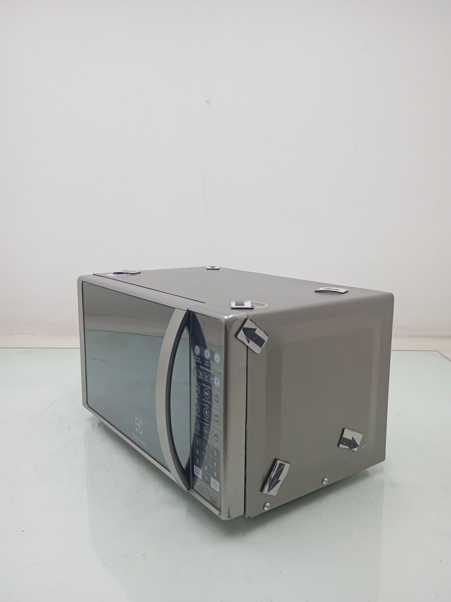 Miniatura 2 de Micro-ondas Electrolux Mt30s 20l Espelhado - Prata